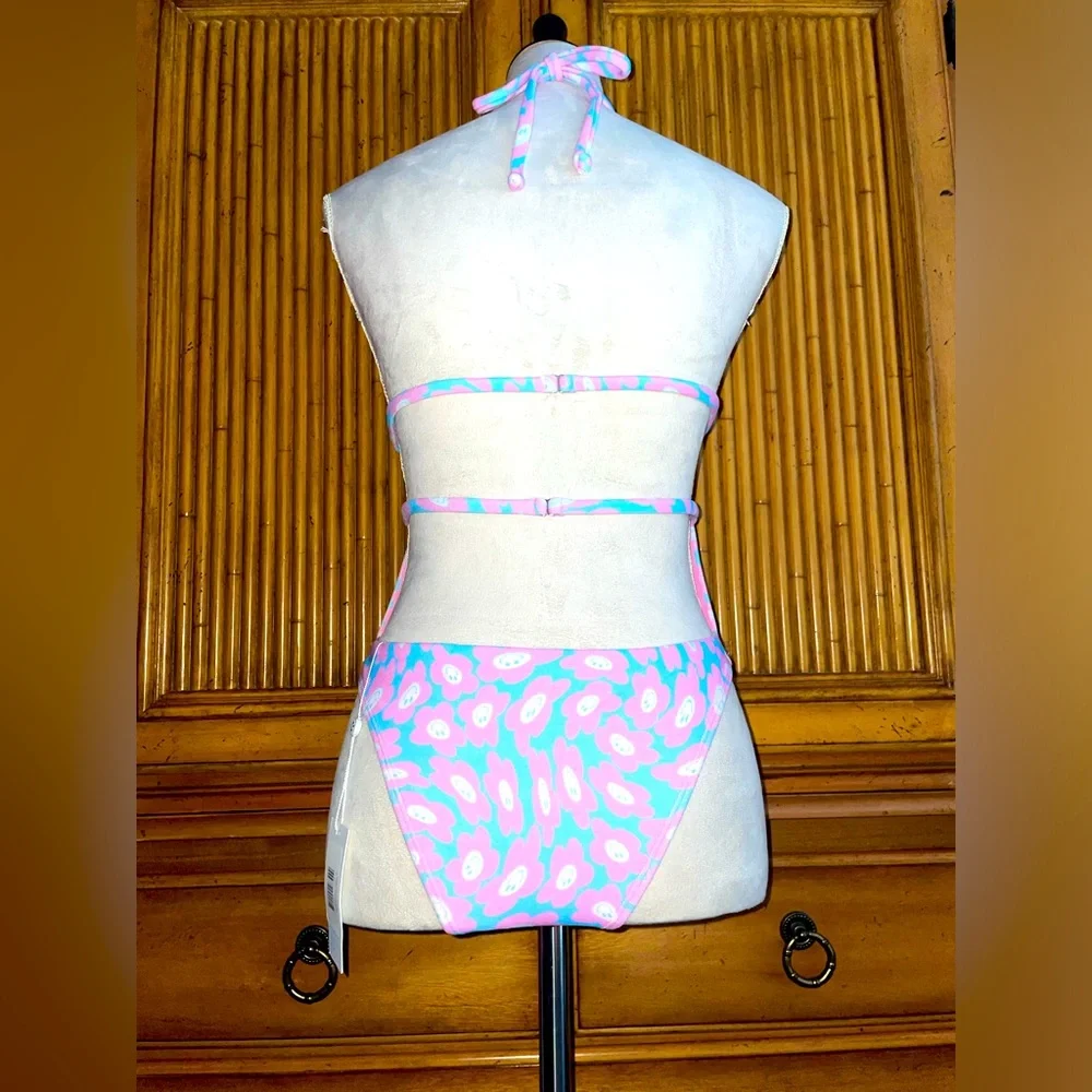 Frankie’s Bikinis Sz Med NWT Paris Terry Halter One-Piece Daisy Dream